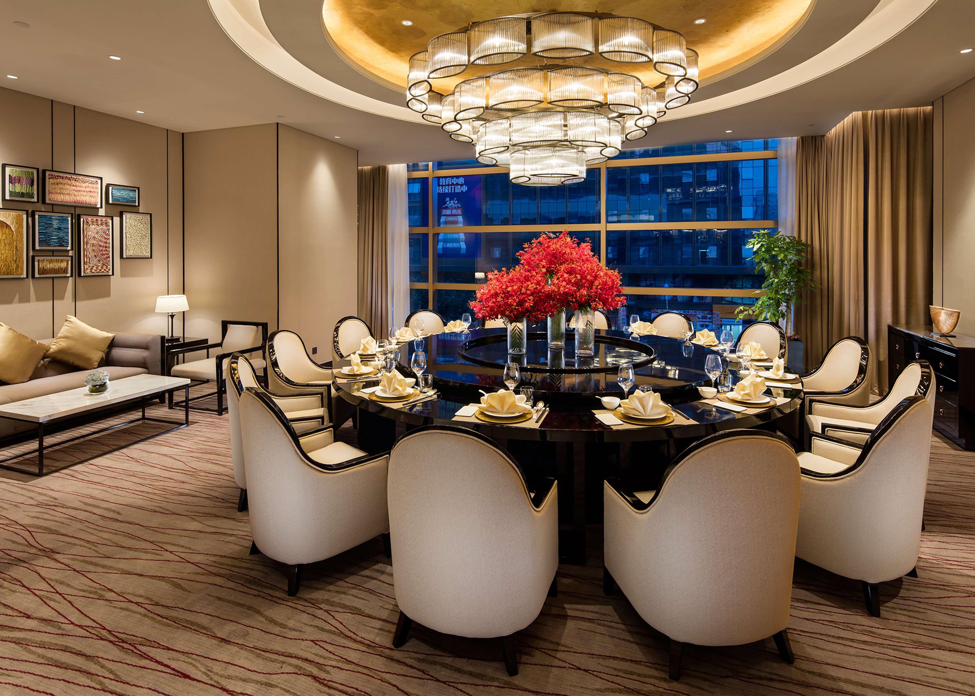 Doubletree By Hilton Chongqing - Nan'An Hotel Exterior photo