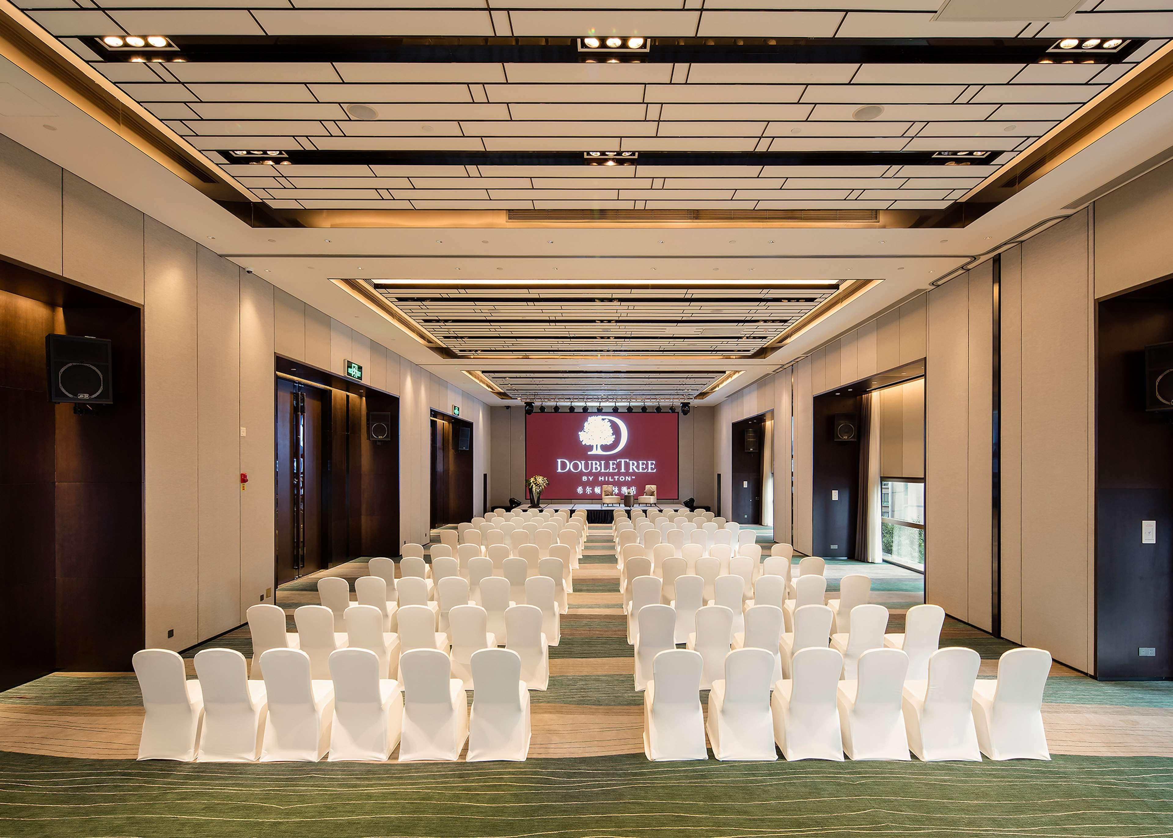 Doubletree By Hilton Chongqing - Nan'An Hotel Exterior photo