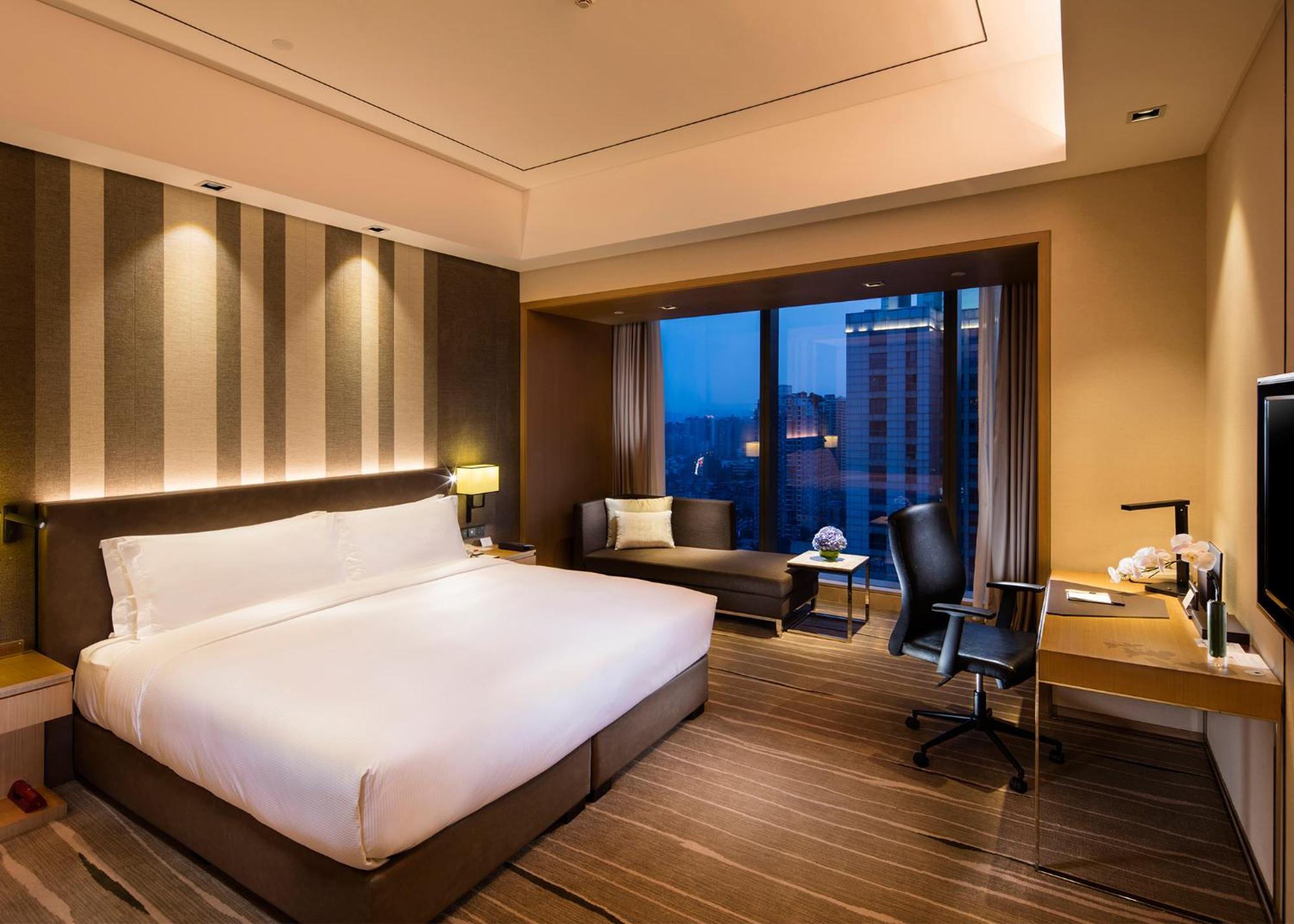 Doubletree By Hilton Chongqing - Nan'An Hotel Exterior photo